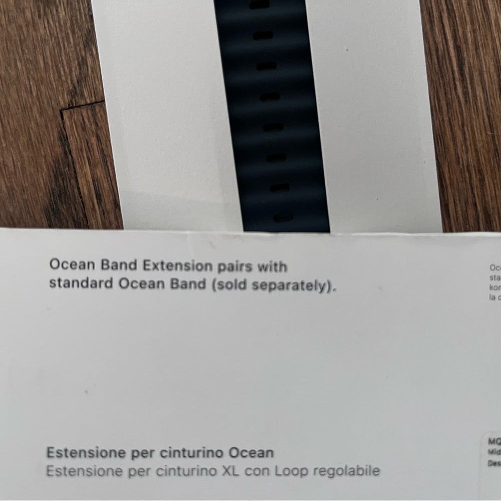 Apple Watch Ocean Band Extension in Black